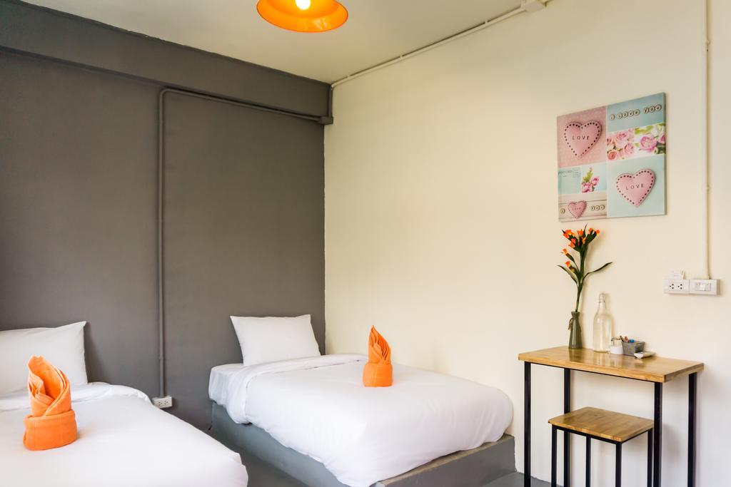 Love Cnx Guesthouse Chiang Mai Eksteriør billede
