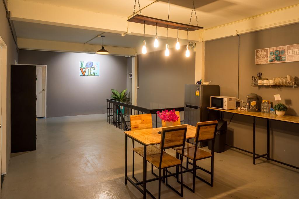 Love Cnx Guesthouse Chiang Mai Eksteriør billede
