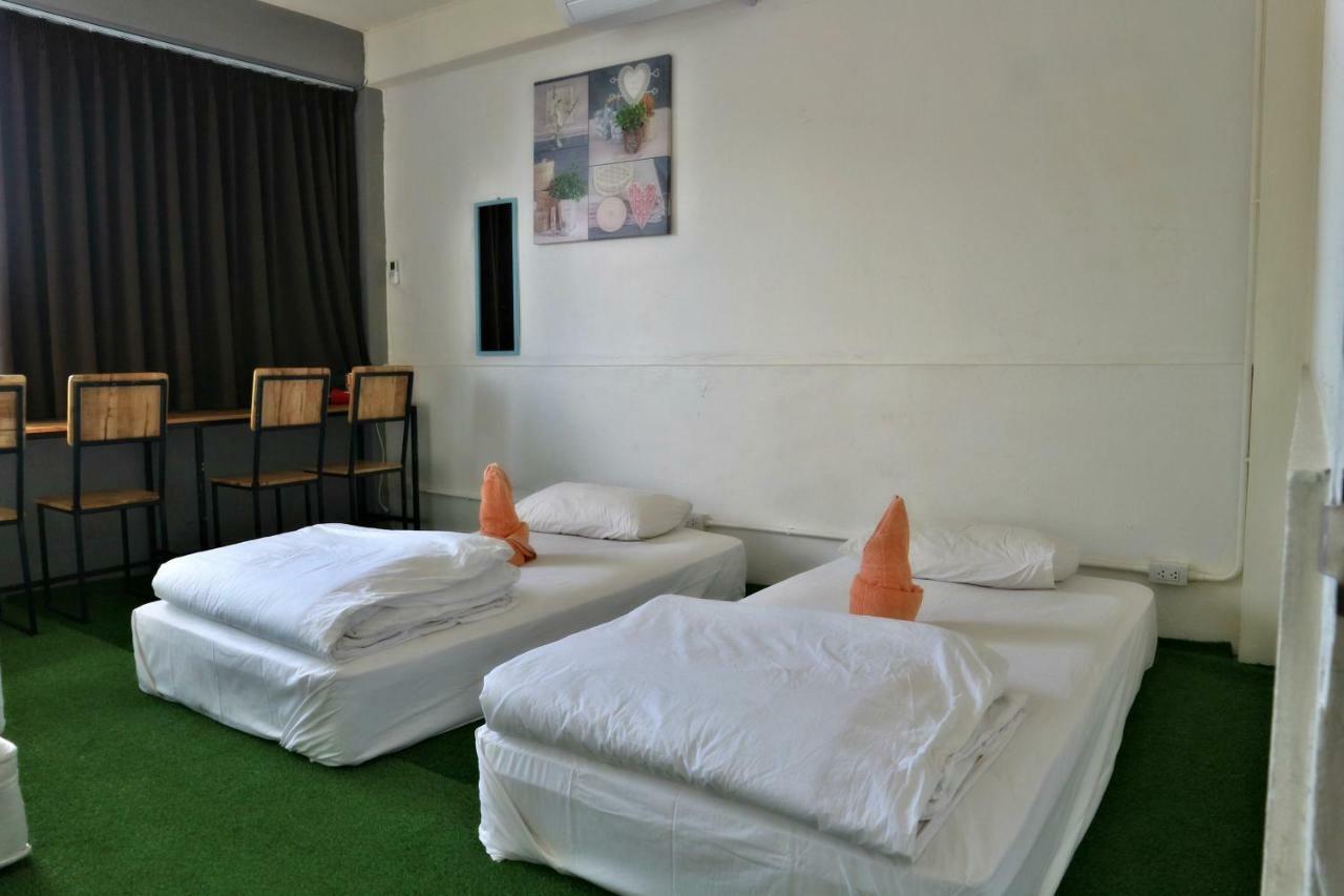 Love Cnx Guesthouse Chiang Mai Eksteriør billede