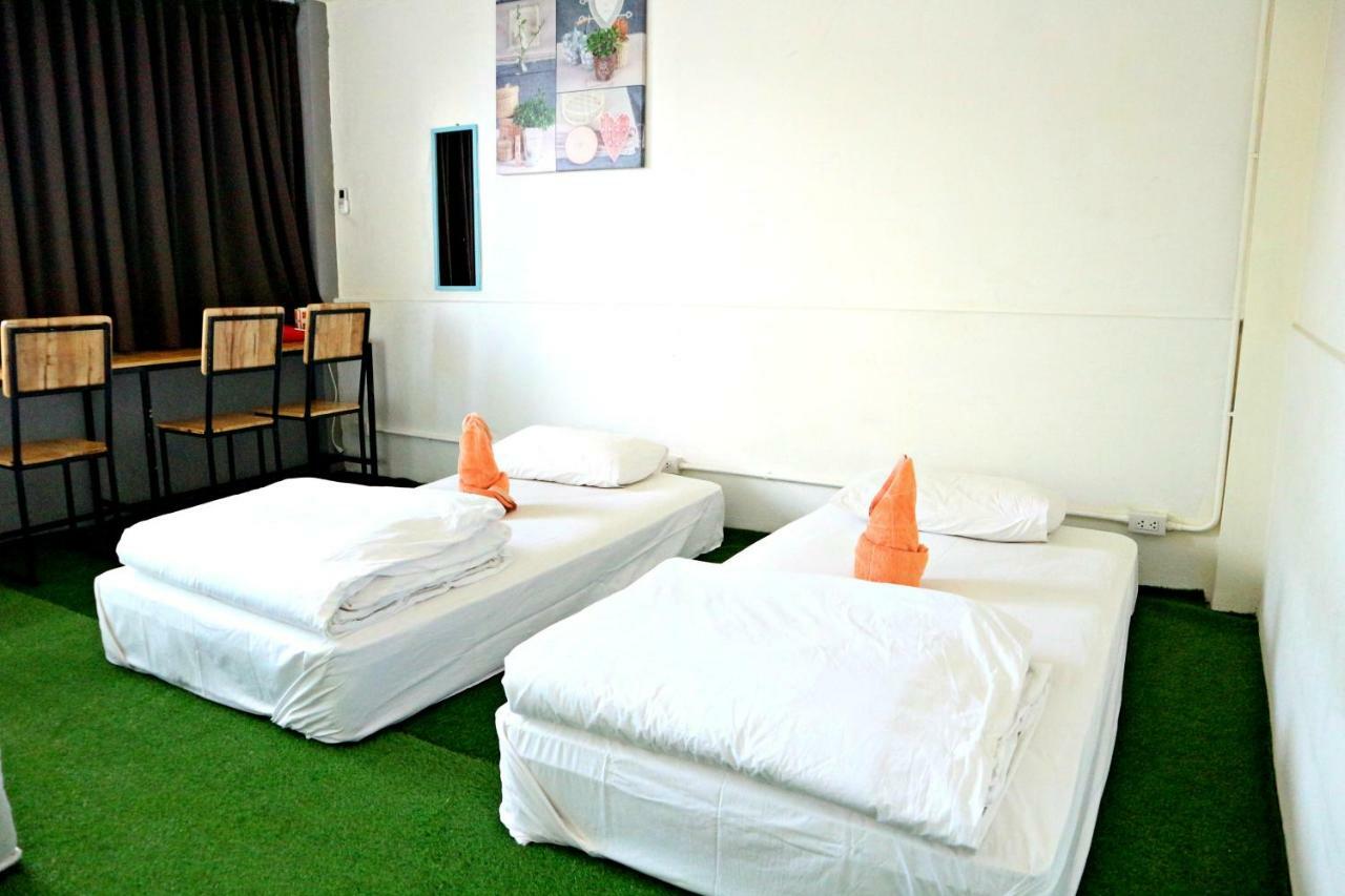 Love Cnx Guesthouse Chiang Mai Eksteriør billede
