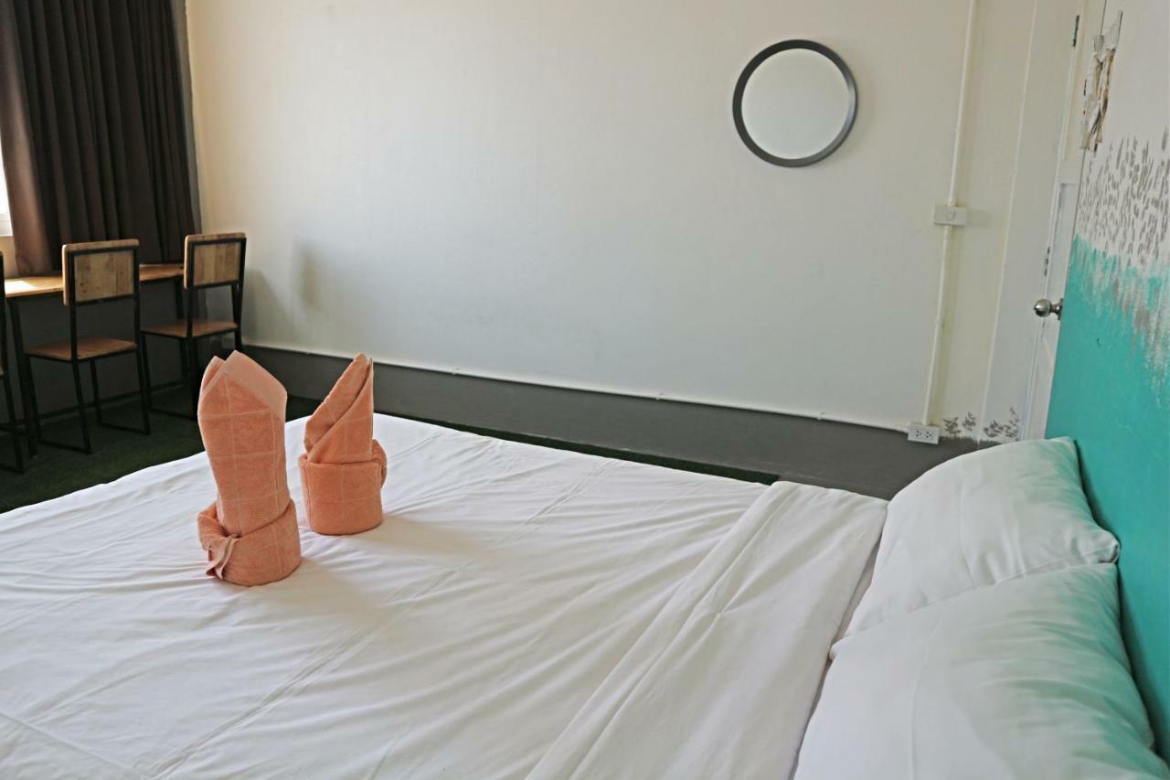 Love Cnx Guesthouse Chiang Mai Eksteriør billede